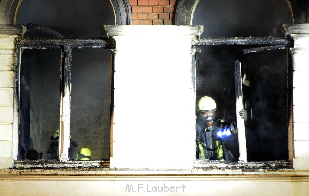 Feuer 2 Y Koeln Ehrenfeld Everhardtstr P164.JPG - Miklos Laubert